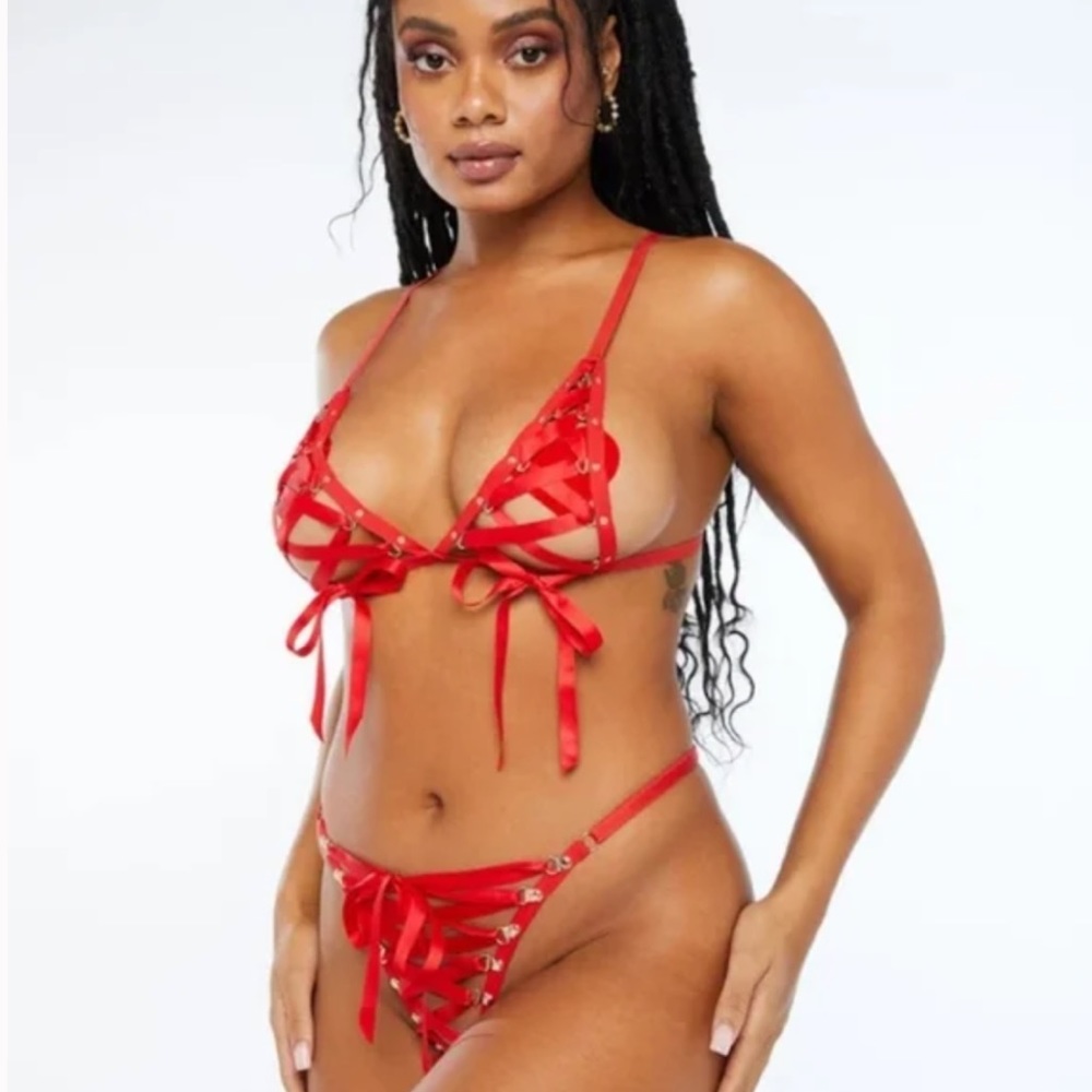 Savage X Fenty New Goji Berry Red Lace'd Up Bra and Panty Set (XS-XL, One Size)